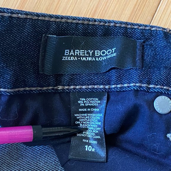 Express Jeans - Zelda Ultra Lowrise - Barely Boot - EUC Sz 10R - Picture 4 of 7